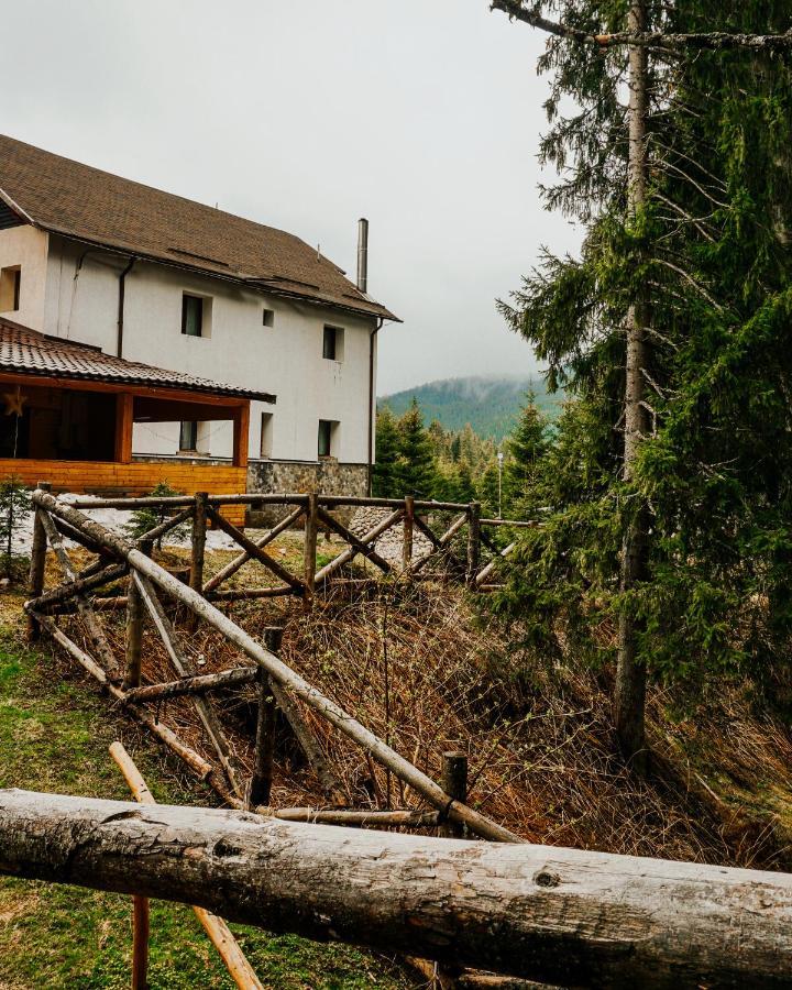Mounthoff Retreat Villa Moroeni Kültér fotó